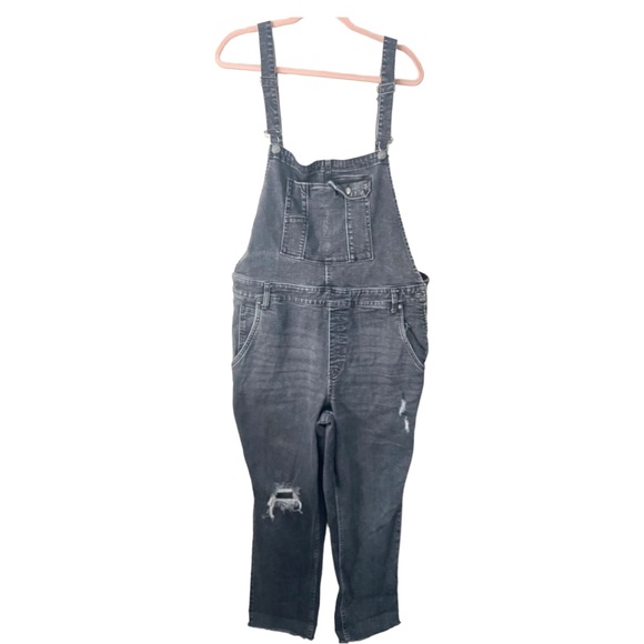 Free People We the Free Overalls Curvy fit Size 34 black raw hem - Picture 1 of 15